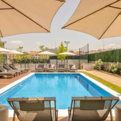 BFRESH Hotel - Padel, Pool & Fitness - Adults Only - Private Parking