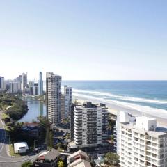 Perfect Holiday Escape with Ocean View at Surfers