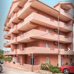 Teuta Apartment in Tivat