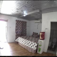 CHEAPEST Bungalow AC ROOM