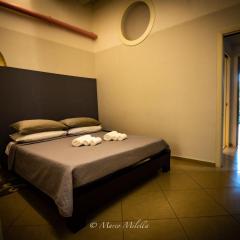 KiMia Home, Near Airport & station