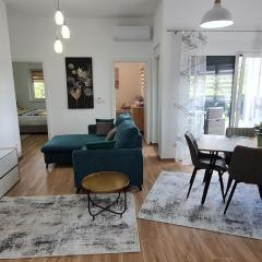 New Apartment Danijela, garden and garage place