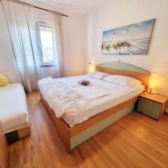 Apartment in Supetarska Draga with sea view, terrace, air conditioning, WiFi 4551-3