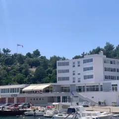 Hotel Tolero