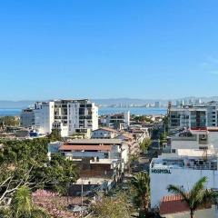 Condo Cascada - Stunning Views, 2BR, 2Bth, Gym in Romantic ZN