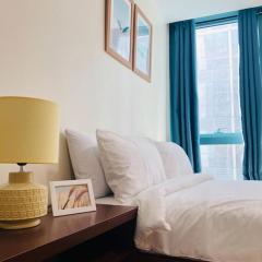 One Uptown Residence infront Grand Hyatt 1BR, Washer,Fast WiFi