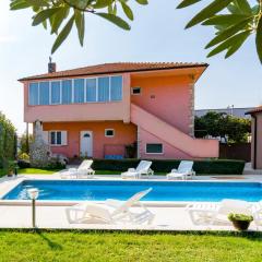 Holiday House Damir - Apartment 1 and Apartment 2 - Happy Rentals