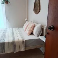 Cherry - HappyHostGr - Downtown Apartment