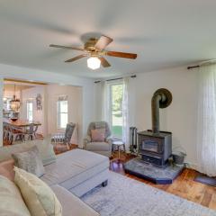 Hot Tub Soaks and Fireside Nights! Marshall Cottage
