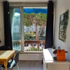 studio parking privé climatisation plage proche