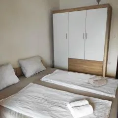 Casa Nostra II