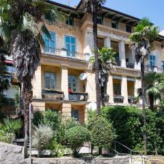 Villa Mascagni Modern Seaview Appartment