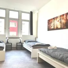 7 Betten Zentrale Lage Bahn Messe Apartment