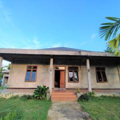 OYO 92587 Homestay Romauli Kampung Radja