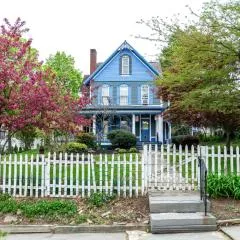 CHARMING EXECUTIVE VICTORIAN MANSION w/ FREE PARKING - near Bucknell
