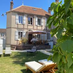 Villa Fontaine avec piscine intérieur chauffée