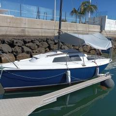 Lanza Boat