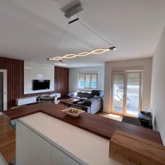 White Homes 37 • Central Point