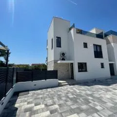 Boho Beach House Srima
