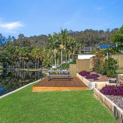 Serenity at Umina Beach Renovated Coastal Retreat