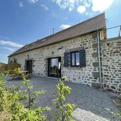 Maison de ferme rénovée 18ème avec jardin, cheminée, Wi-Fi et parking - FR-1-489-433