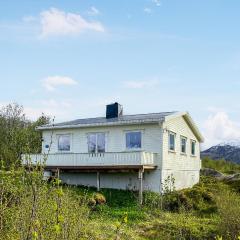 Lovely Home In Bstad With Kitchen