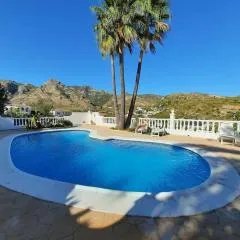 Lovely flat with heated pool