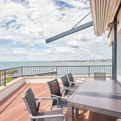 3BD Beach Paradise with a Stunning View + Parking