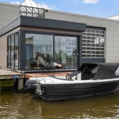 Holiday Home Harboursuite incl- boot-2 by Interhome