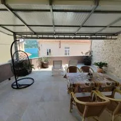 Apartments Turan Centrally Located with Free Parking