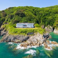 1 The Old Signal House, Penlee Point