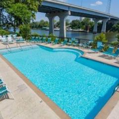 Captain's Quarters Riverfront #3