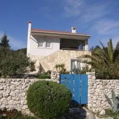 Cosy house by the sea