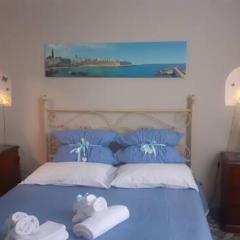 Antonia Jess Central ,Near Beach- by Gessica homes