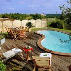 Villa with covered terrace in rural Chalais