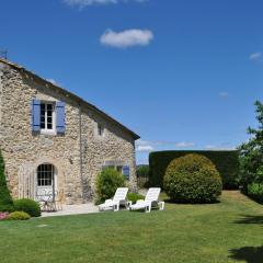 Pretty stone house with terrace and garden, Lussan