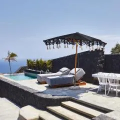 Theano Cave Suites & Villas