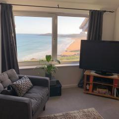 Two bed flat with stunning views over Fistral Bay!