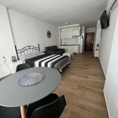 VER621 - Estudio con vistas al mar, Wifi, Piscina, Centro a 100 metros, Playa a 600 metros