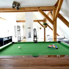 frigg flats I Industrial Style I Loft I Billard I