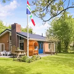 Awesome Home In Lauwersoog With Kitchen
