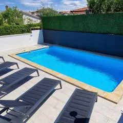 Villa Castanea - kuća za odmor s bazenom