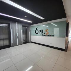 Plus2 Condo by Khun Opor