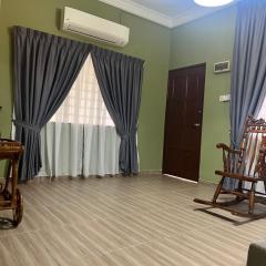 Kubu Gajah Homestay, 15 Minutes to Subang Airport