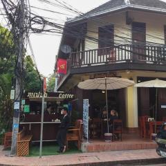 TingKham Guesthouse