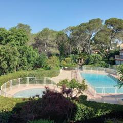Les Hauts du Golf Rez de jardin Piscine Tennis