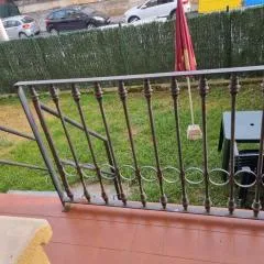 Bajo con Jardin en Cartes