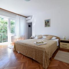 Cozy Studio Near Beach