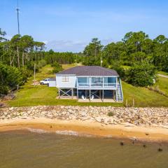 Waterfront Alabama Vacation Rental with Deck