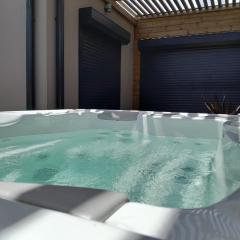 Villa Pheron - De standing - Jacuzzi 5 Personnes